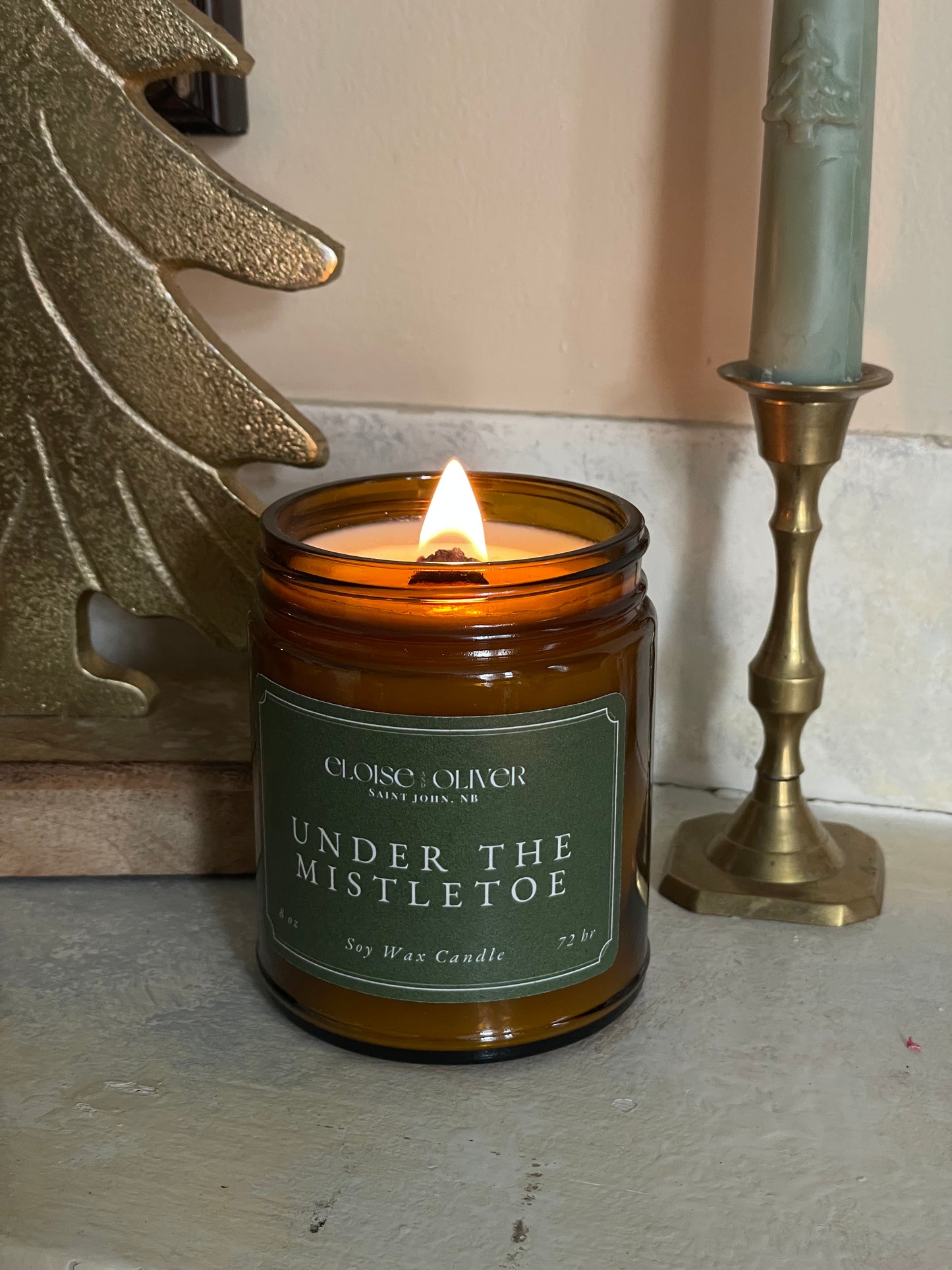 8oz Under the Mistletoe