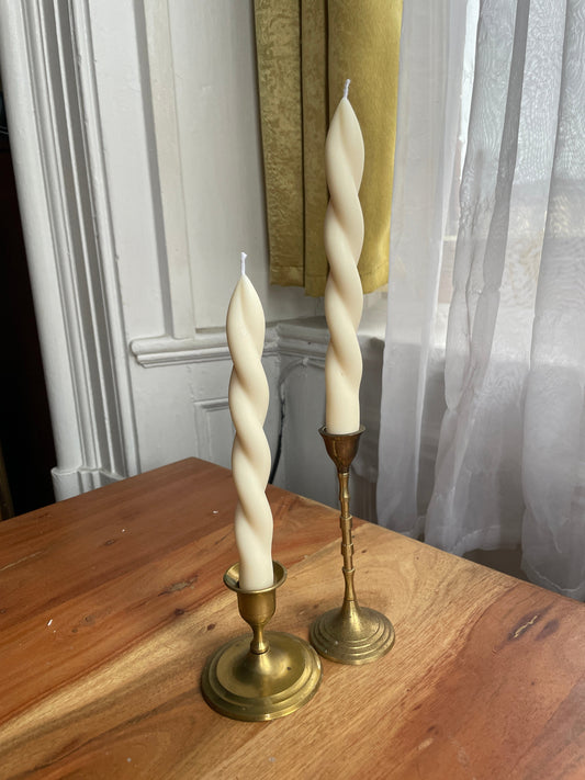 Lilia Candlestick