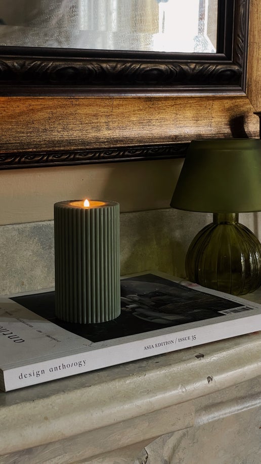 Pinstripe Pillar