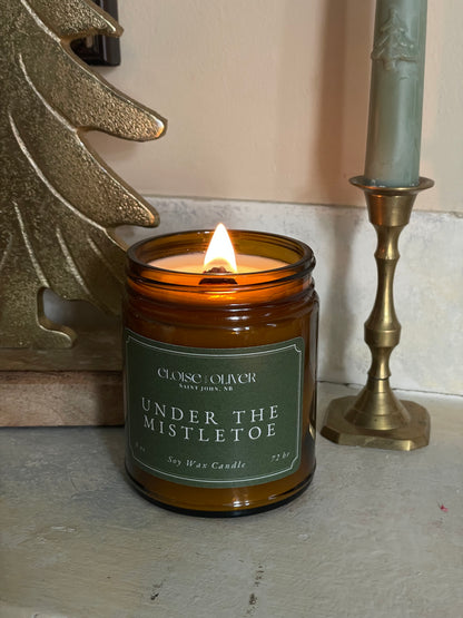 8oz Under the Mistletoe