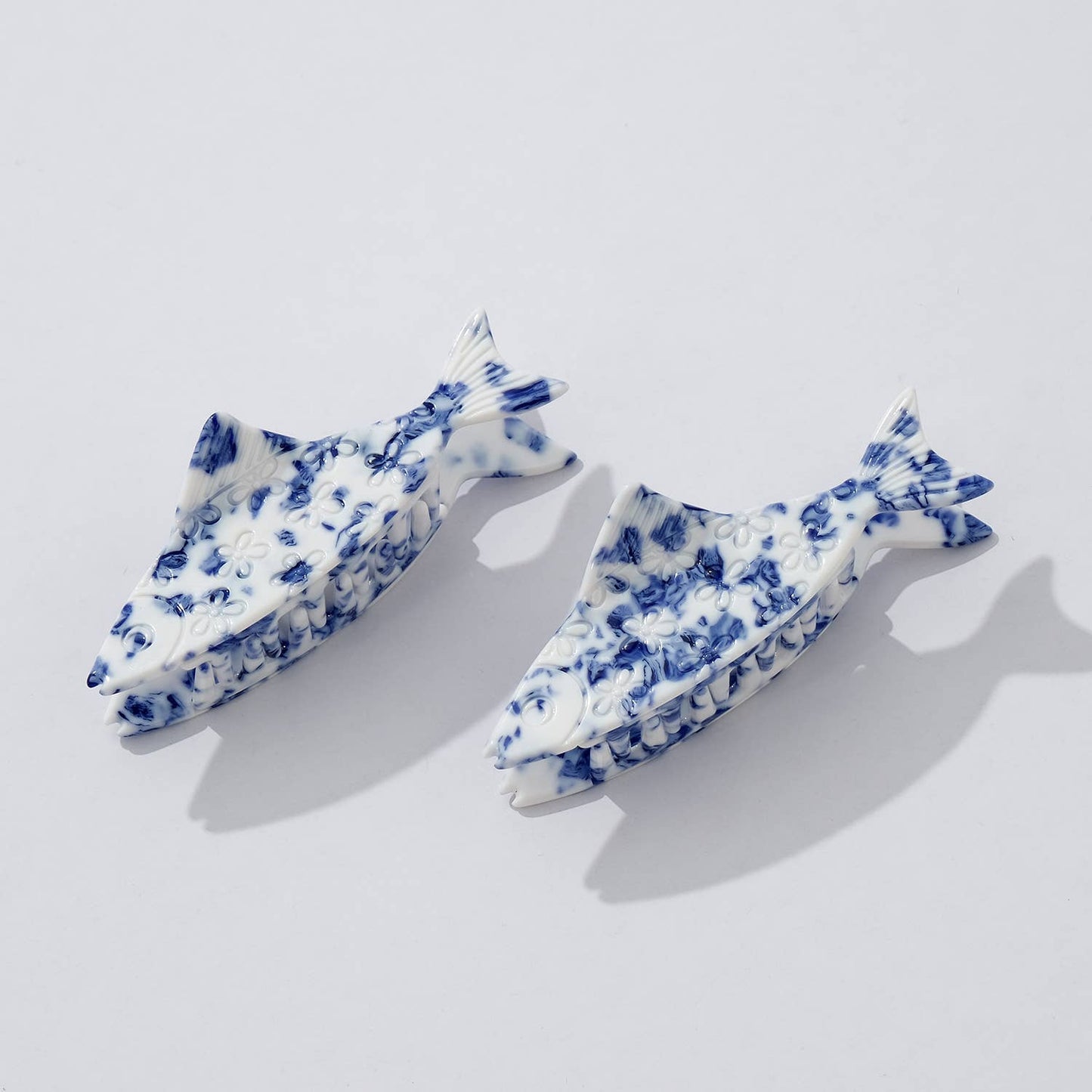 Coastal Blue Floral Fish Claw Clip - Small