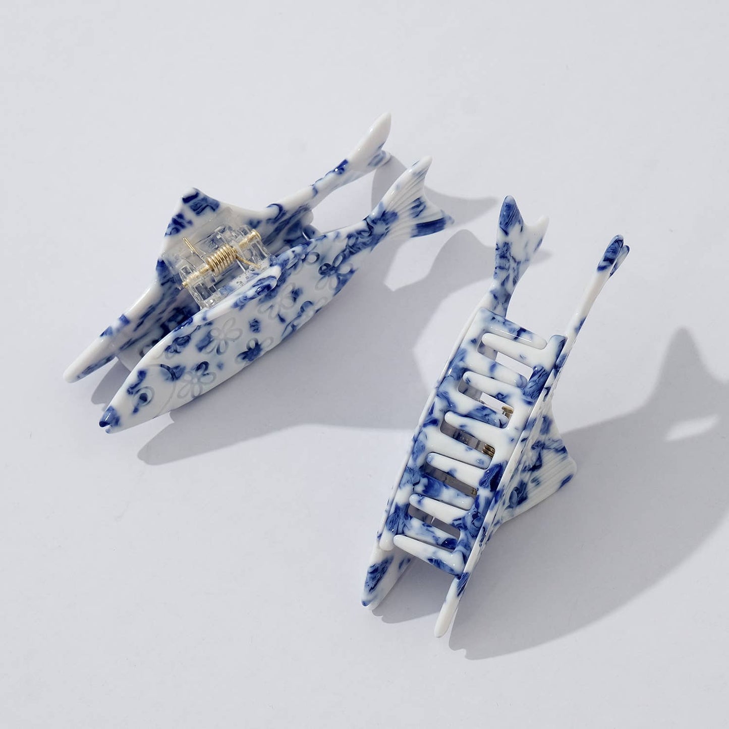 Coastal Blue Floral Fish Claw Clip - Small